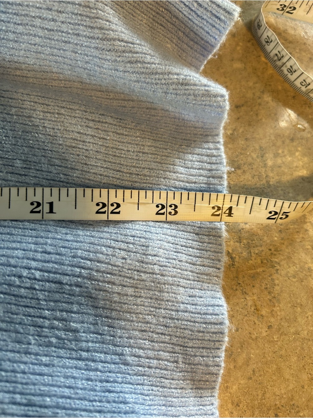T Tahari Sweater - light blue v-neck ribbed with hood - Picture 11 of 11